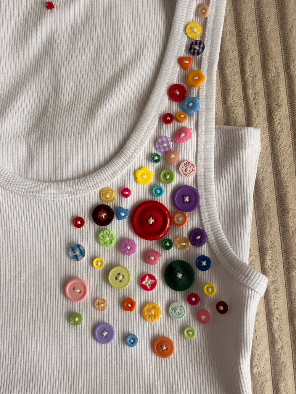 Handmade Button Detail White Tank Top – Size M - Picture 6 of 9